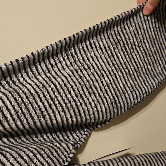 Scarlett Gray and Black Stripped Light Weight Hooded Tunic Sweatshirt. NWT - Picture 4 of 5